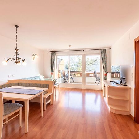 Appartement Tschivon Шена Екстер'єр фото