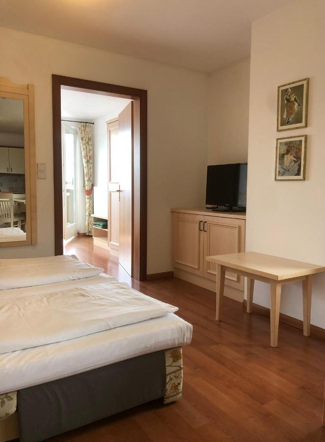 Appartement Tschivon Шена Екстер'єр фото