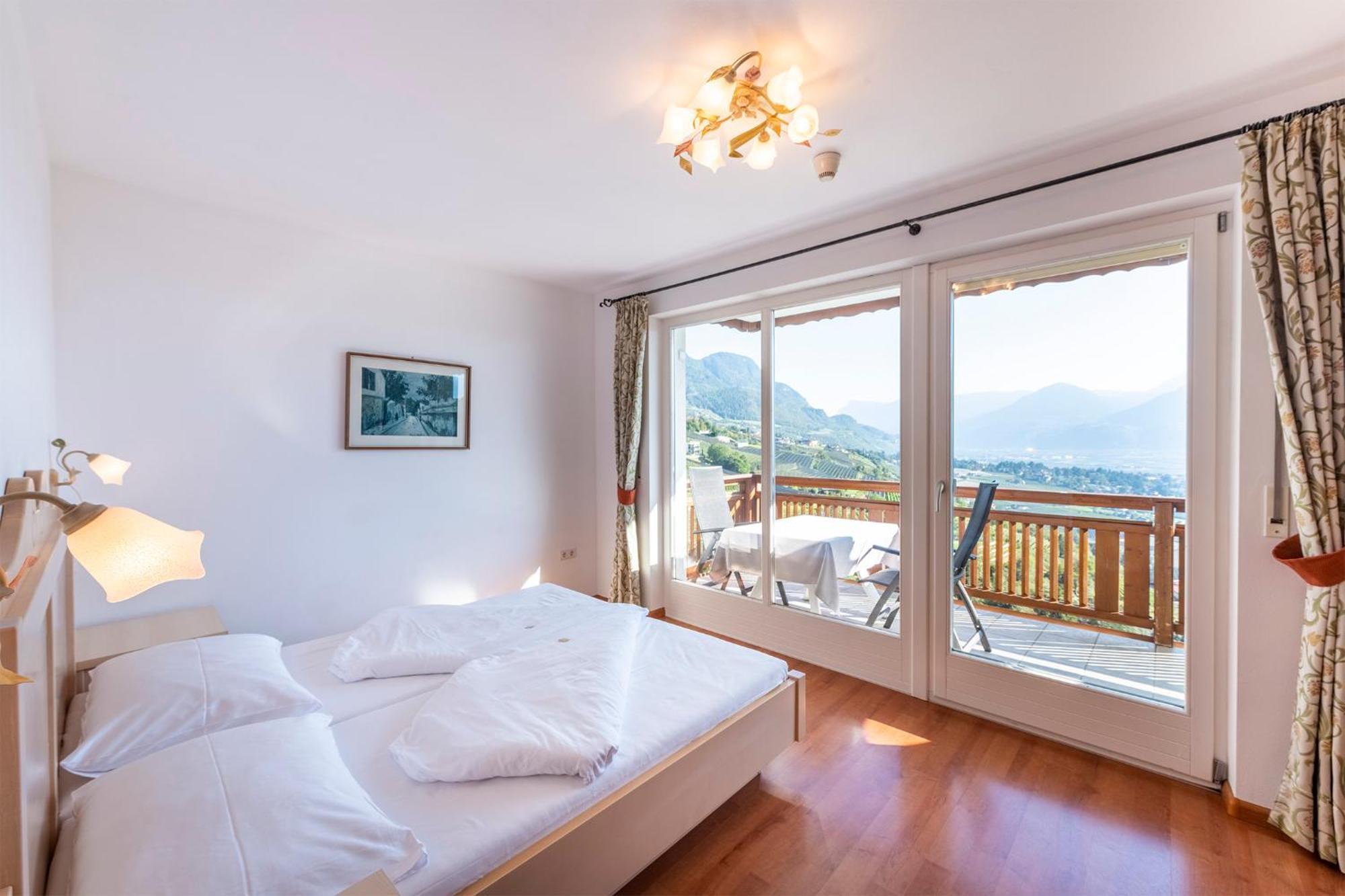 Appartement Tschivon Шена Екстер'єр фото