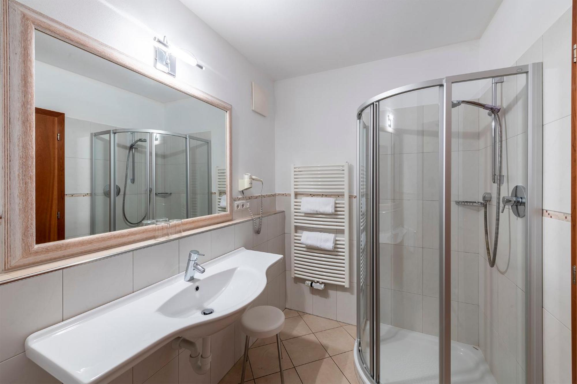 Appartement Tschivon Шена Екстер'єр фото