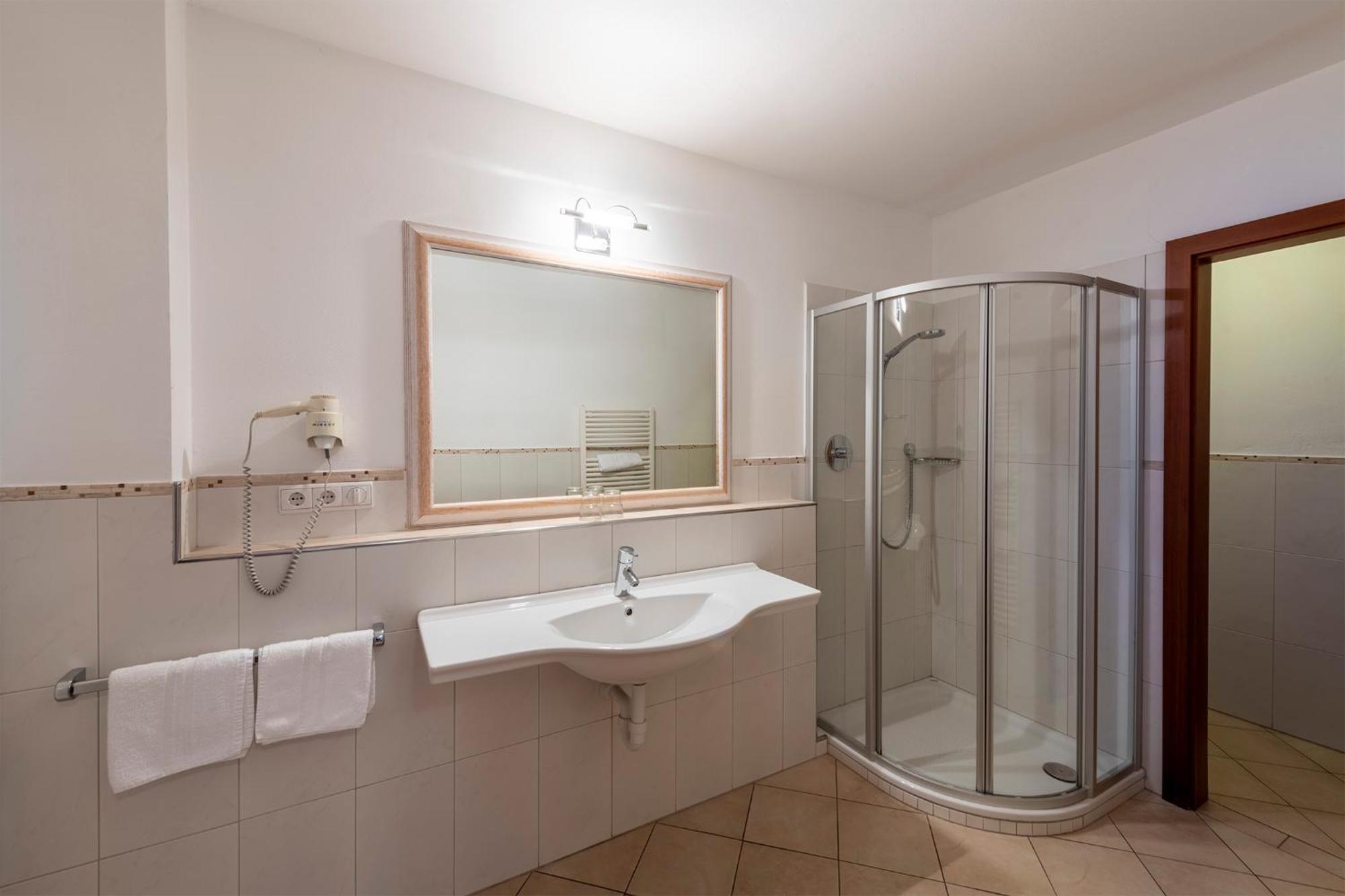 Appartement Tschivon Шена Екстер'єр фото