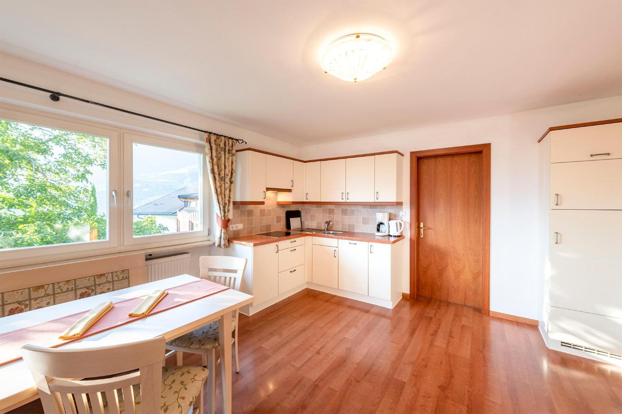 Appartement Tschivon Шена Екстер'єр фото